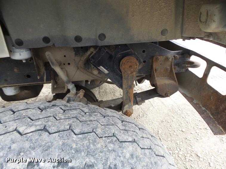 image for item DA3278 1995 International 4800 digger derrick truck