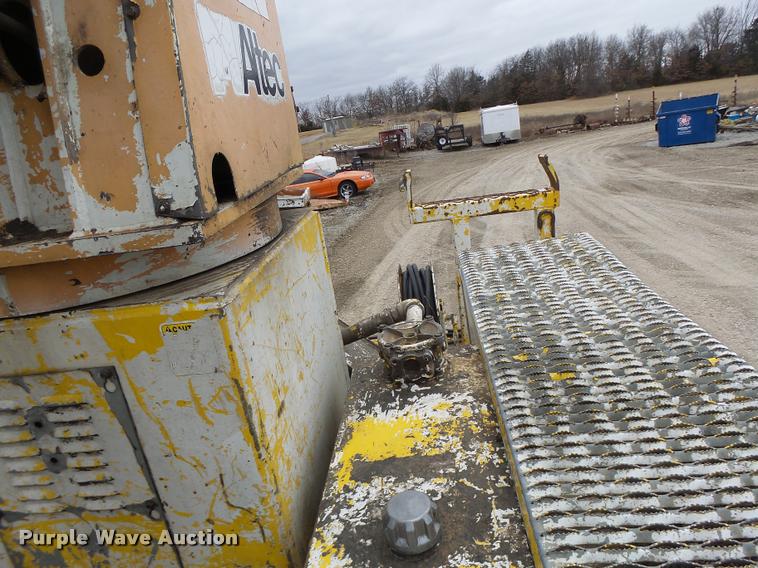 image for item DA3278 1995 International 4800 digger derrick truck