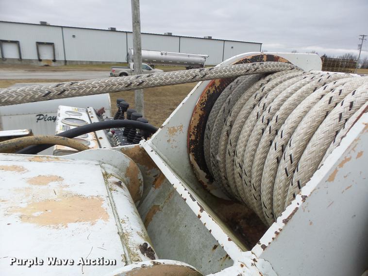 image for item DA3278 1995 International 4800 digger derrick truck