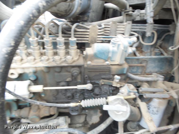 image for item DA3278 1995 International 4800 digger derrick truck