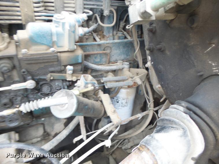 image for item DA3278 1995 International 4800 digger derrick truck