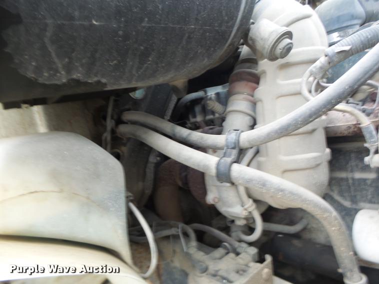 image for item DA3278 1995 International 4800 digger derrick truck