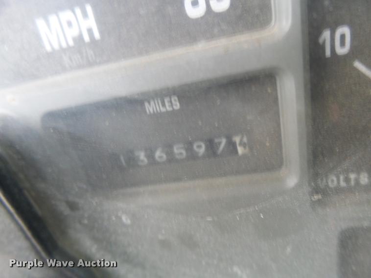 image for item DA3278 1995 International 4800 digger derrick truck