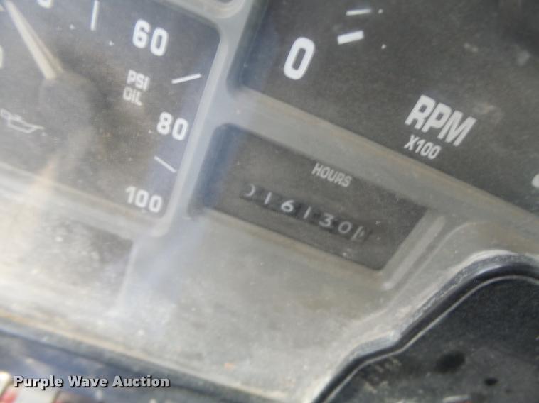 image for item DA3278 1995 International 4800 digger derrick truck