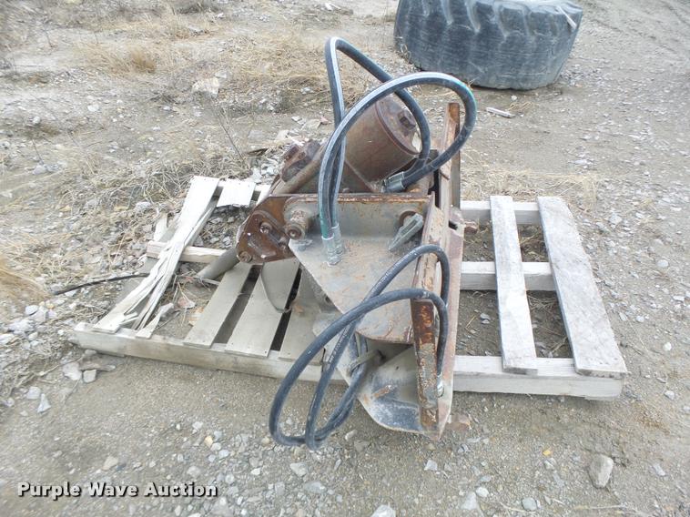 image for item DA3279 Melroe Bobcat 2500 breaker