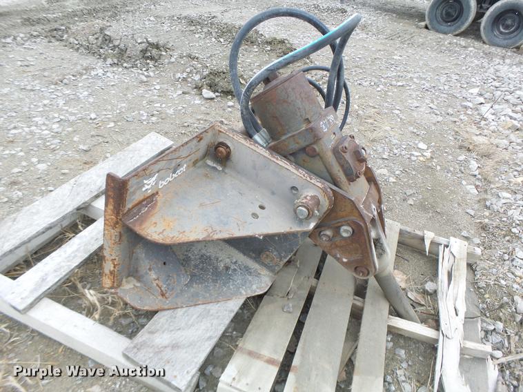 image for item DA3279 Melroe Bobcat 2500 breaker