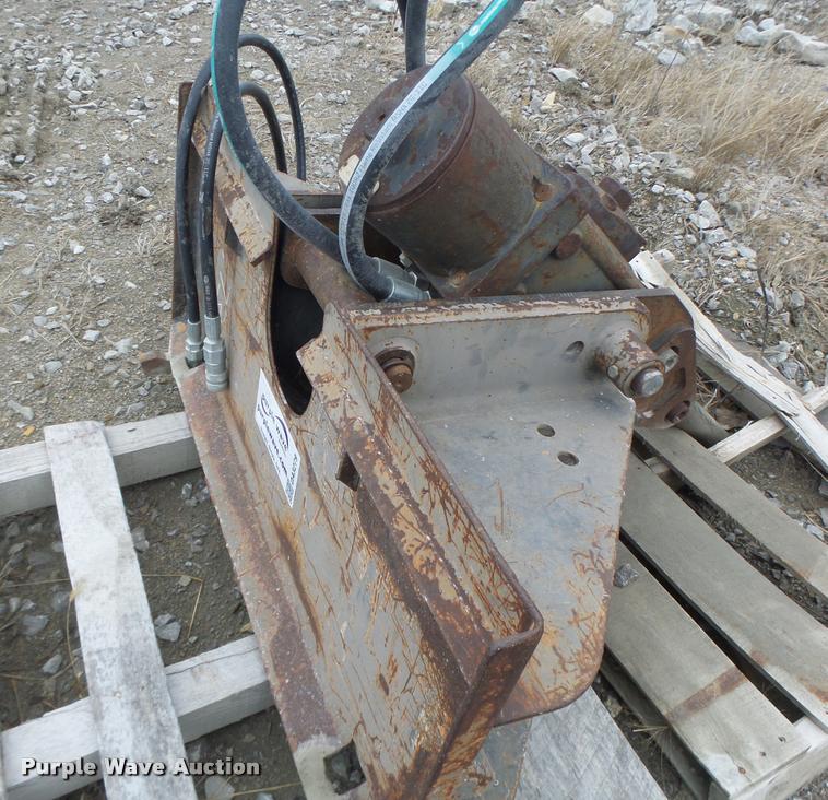 image for item DA3279 Melroe Bobcat 2500 breaker