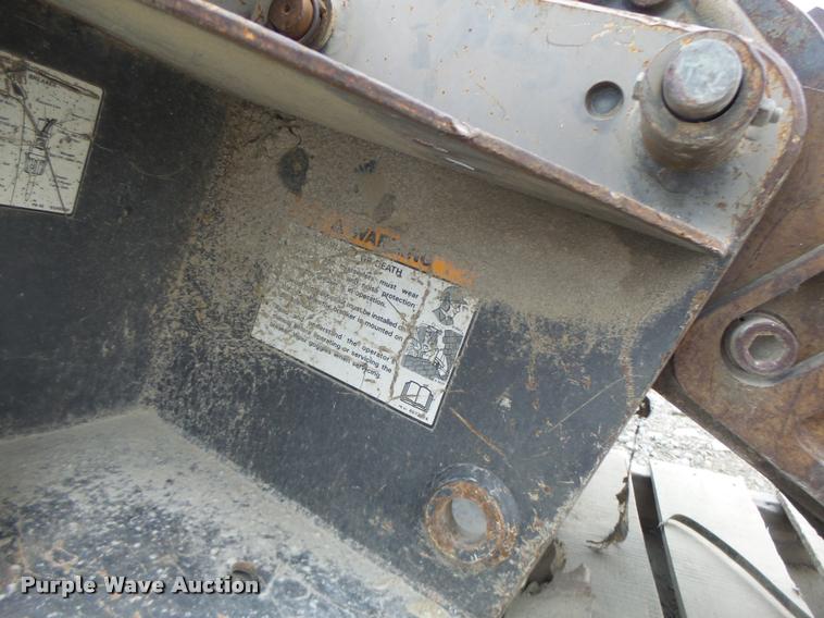 image for item DA3279 Melroe Bobcat 2500 breaker