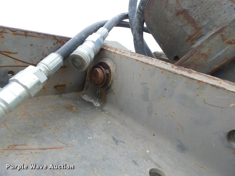 image for item DA3279 Melroe Bobcat 2500 breaker