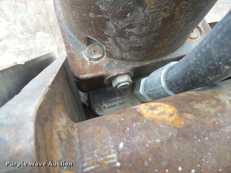 image for item DA3279 Melroe Bobcat 2500 breaker