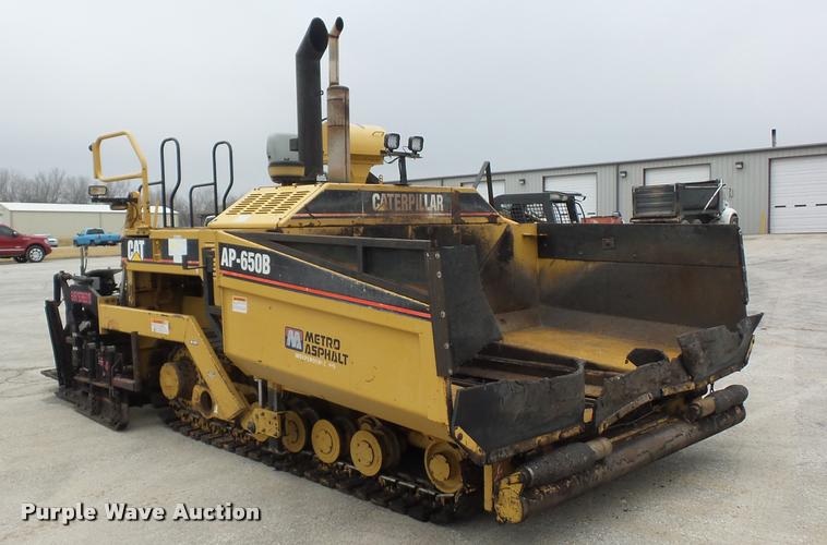 image for item DA5855 2000 Caterpillar AP-650B paver