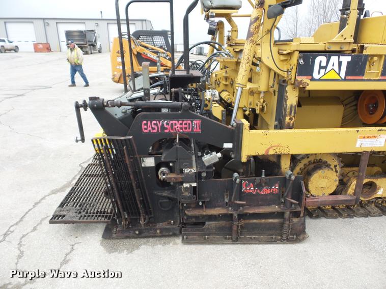 image for item DA5855 2000 Caterpillar AP-650B paver