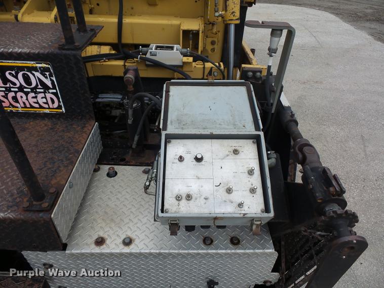 image for item DA5855 2000 Caterpillar AP-650B paver