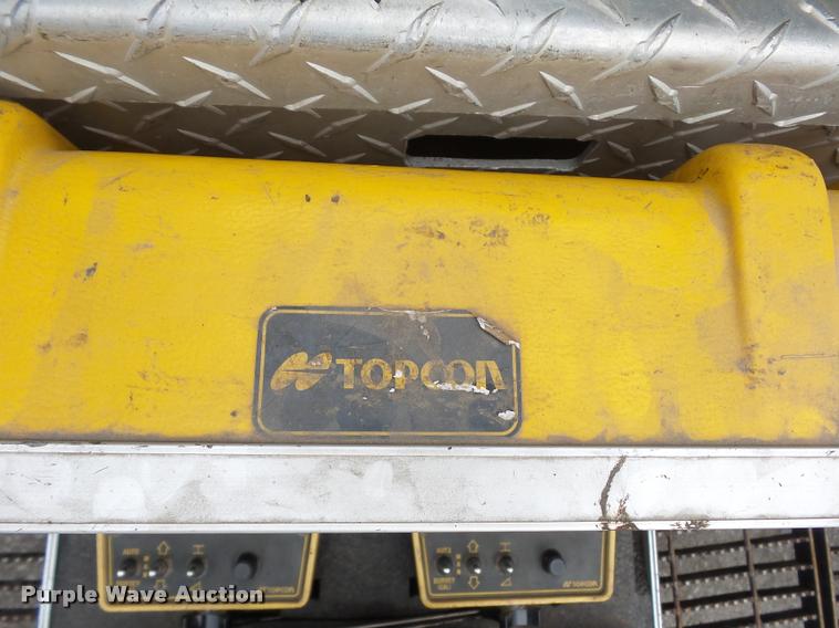 image for item DA5855 2000 Caterpillar AP-650B paver