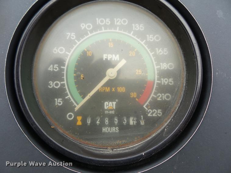 image for item DA5855 2000 Caterpillar AP-650B paver