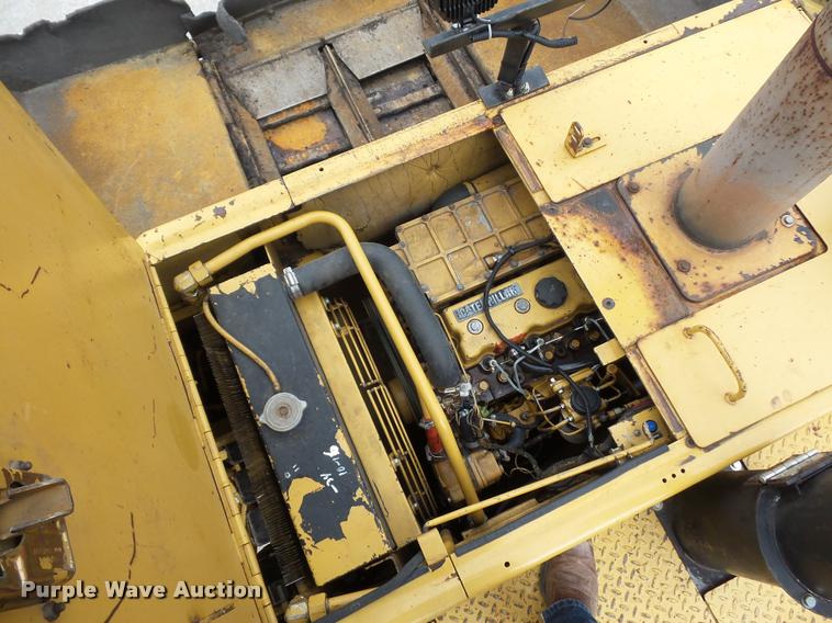 image for item DA5855 2000 Caterpillar AP-650B paver