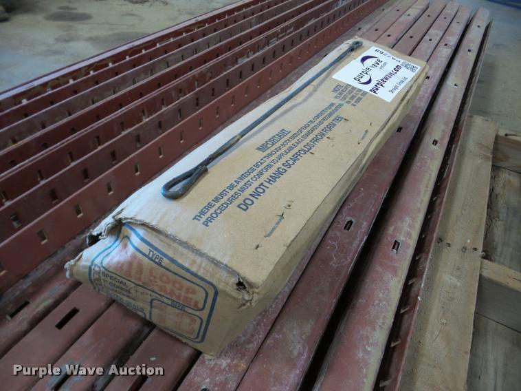 Symons steel ply hardware in Junction City, KS Item DA7268 sold