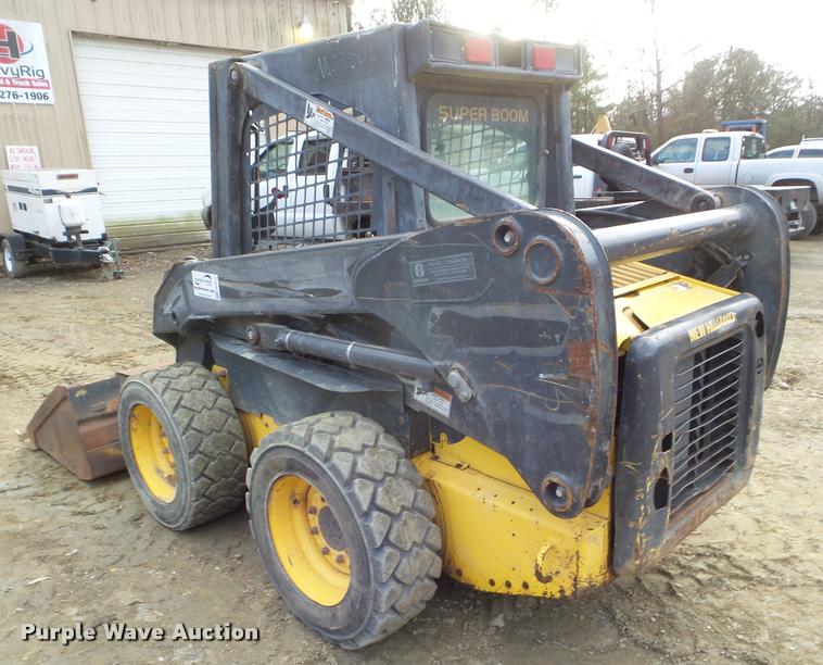 image for item DA7515 2006 New Holland L160 skid steer