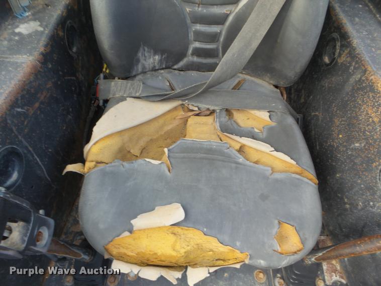 image for item DA7515 2006 New Holland L160 skid steer