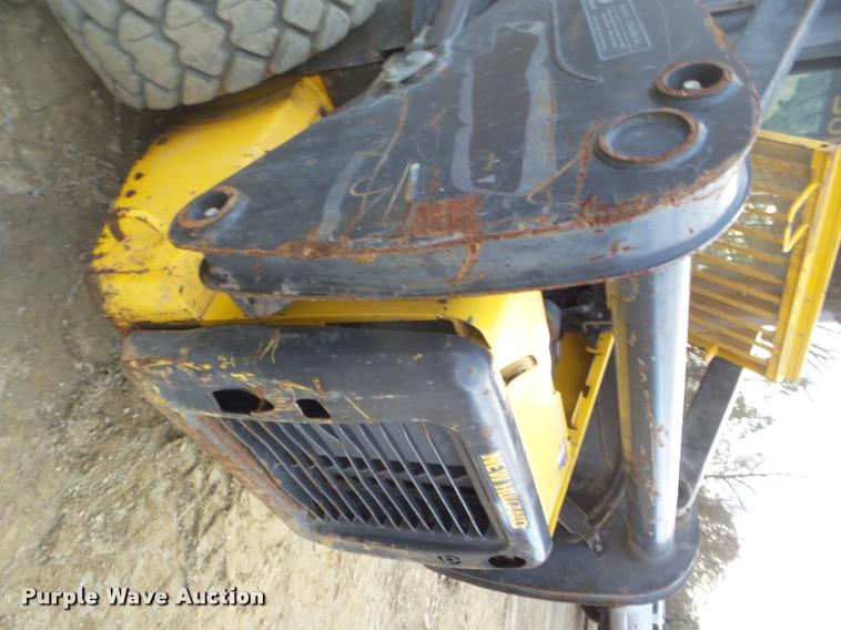 image for item DA7515 2006 New Holland L160 skid steer