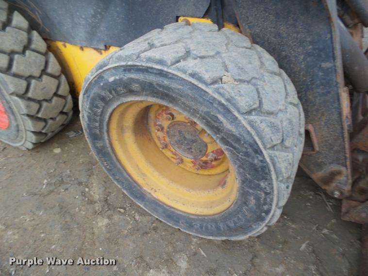 image for item DA7515 2006 New Holland L160 skid steer