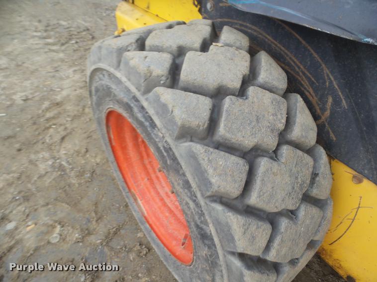 image for item DA7515 2006 New Holland L160 skid steer