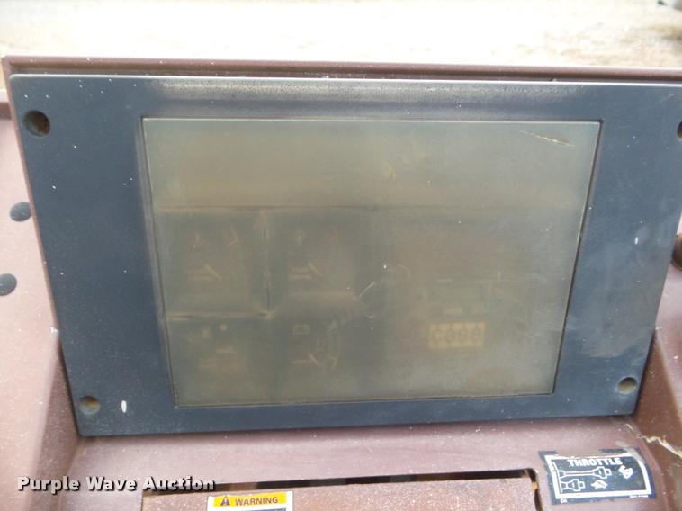 image for item DA7520 1994 Case 460 trencher