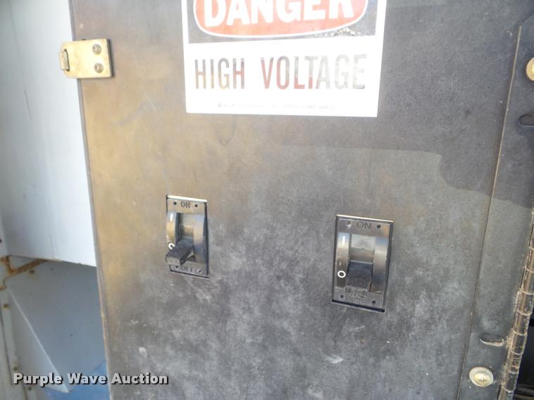 image for item DA7556 1995 T&J generator