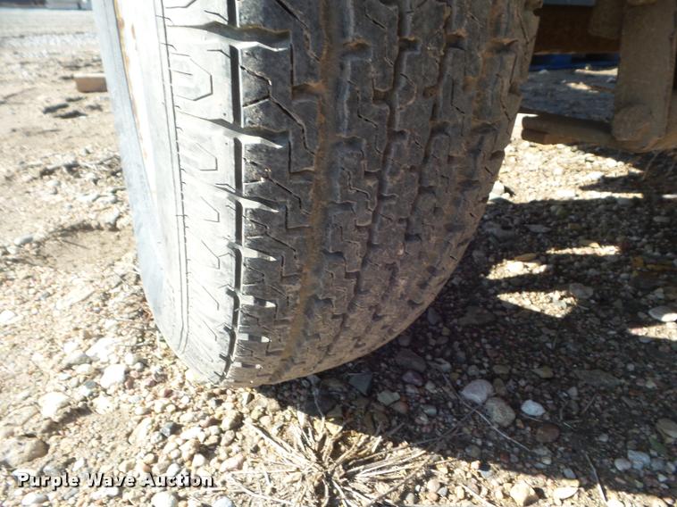 image for item DA7556 1995 T&J generator