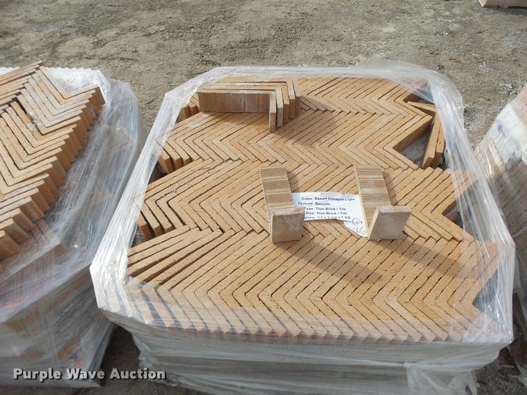 image for item DA9322 Approximately 7 pallets Endicott desert iron spot light