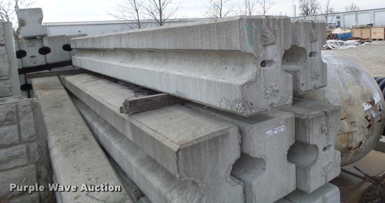 image for item DA9324 Approximately 25 sound board smooth wall columns