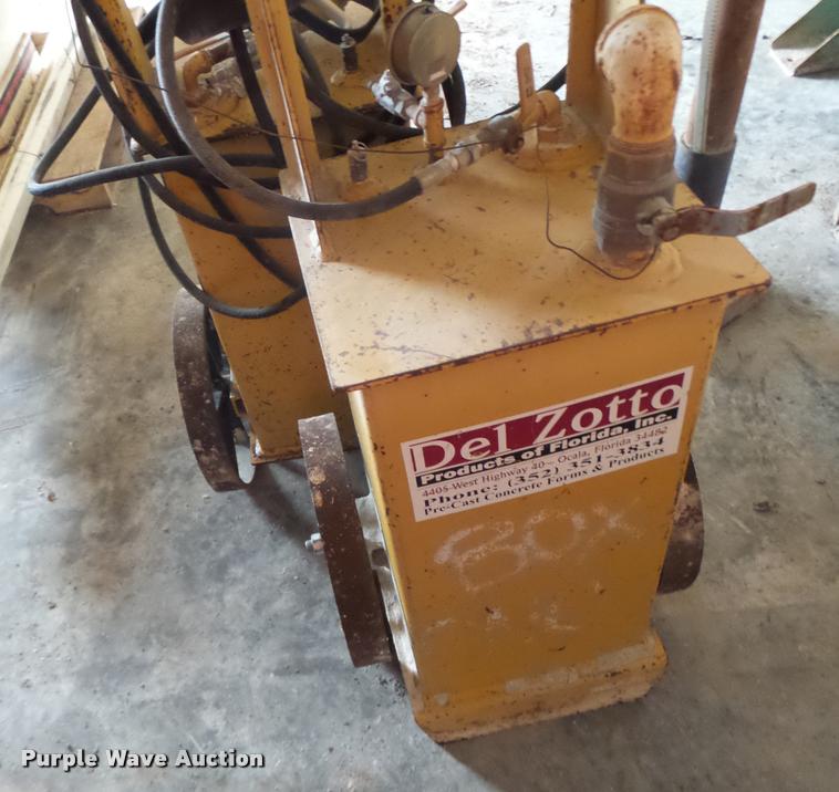 image for item DA9336 (2) Del Zotto form concrete sprayer