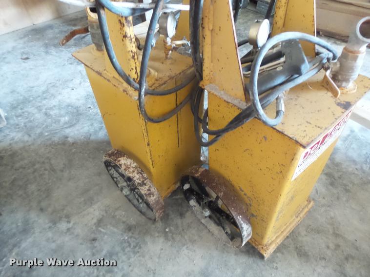 image for item DA9336 (2) Del Zotto form concrete sprayer