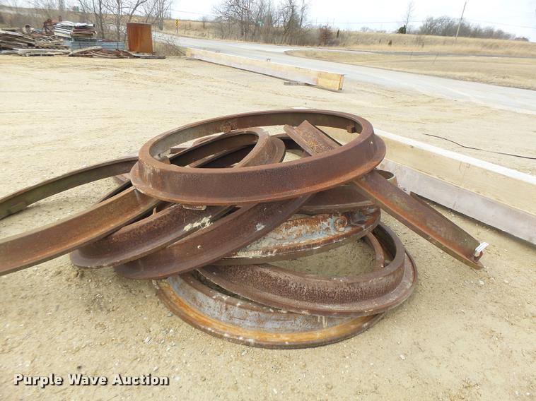 image for item DA9339 (12) manhole concrete forms