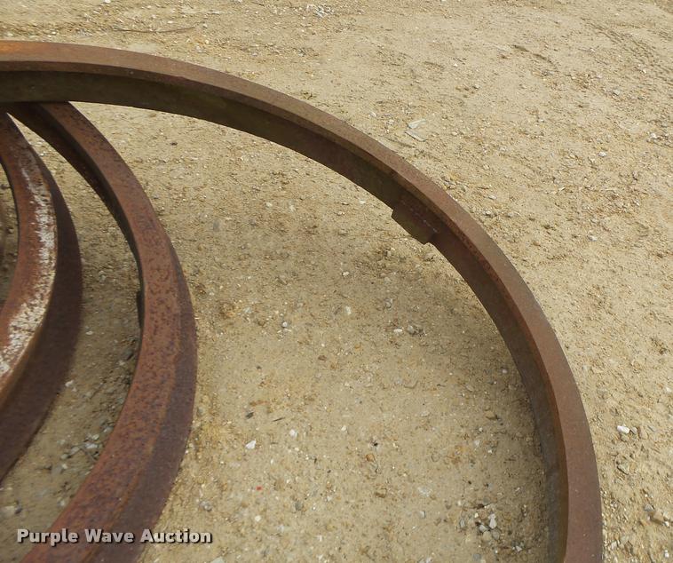 image for item DA9339 (12) manhole concrete forms