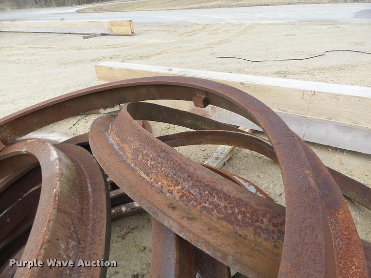 image for item DA9339 (12) manhole concrete forms