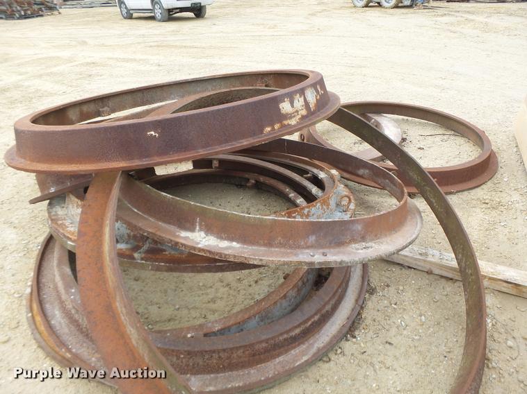 image for item DA9339 (12) manhole concrete forms