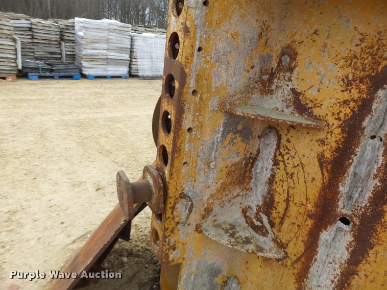 image for item DA9340 (3) manhole base forms