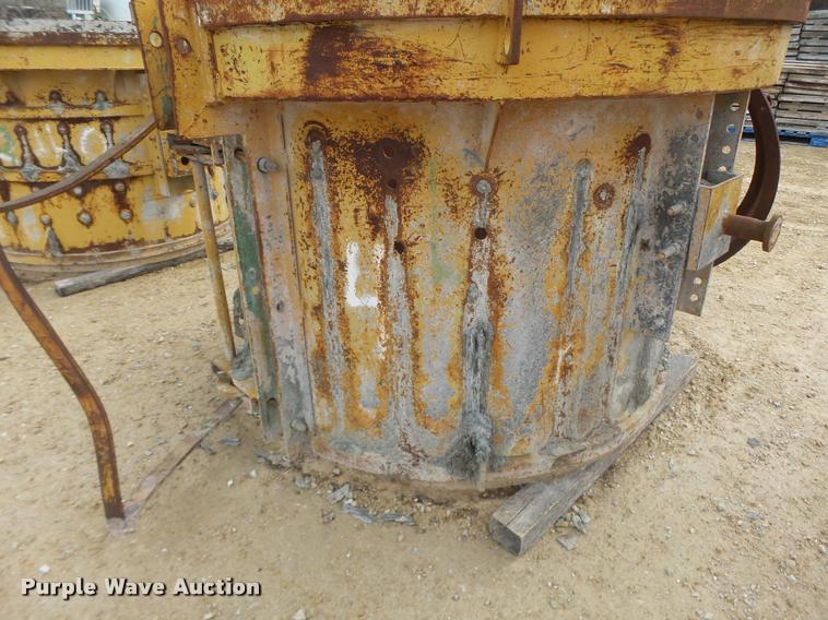 image for item DA9340 (3) manhole base forms