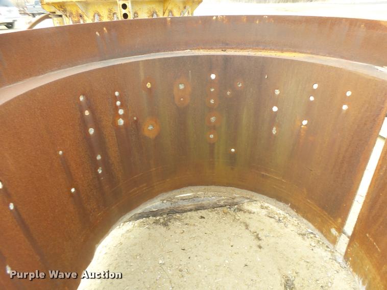image for item DA9340 (3) manhole base forms