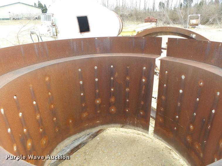 image for item DA9340 (3) manhole base forms