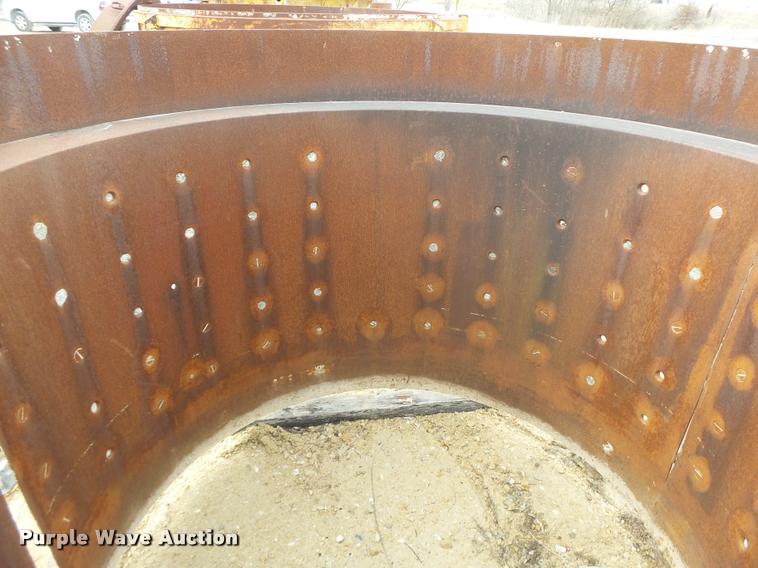 image for item DA9340 (3) manhole base forms
