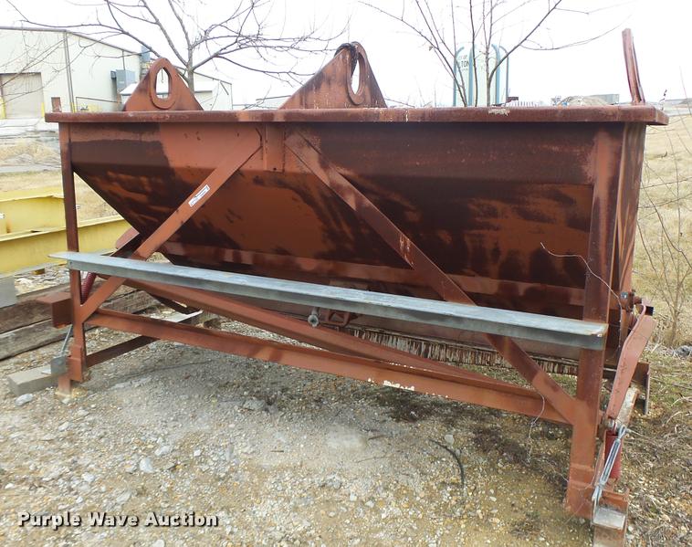 image for item DA9343 Concrete chute/bucket