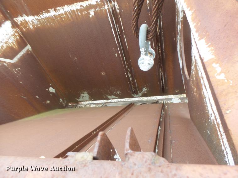 image for item DA9343 Concrete chute/bucket