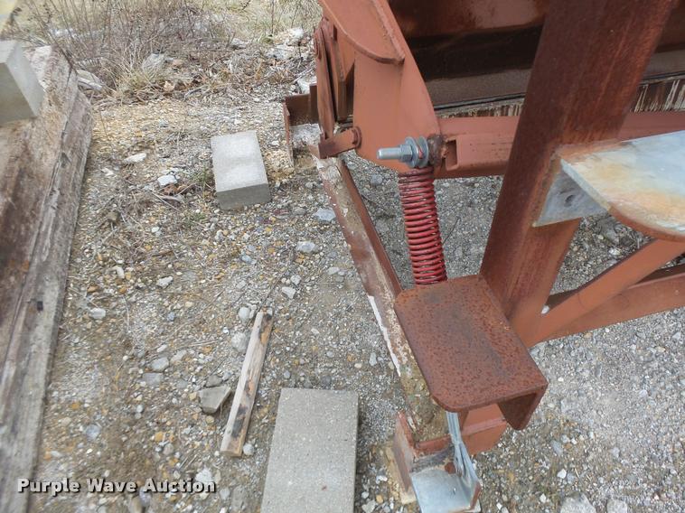 image for item DA9343 Concrete chute/bucket