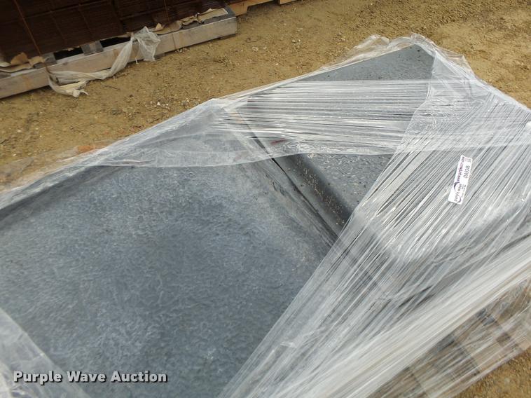 image for item DA9345 Approximately 43 coral texture finish concrete forms