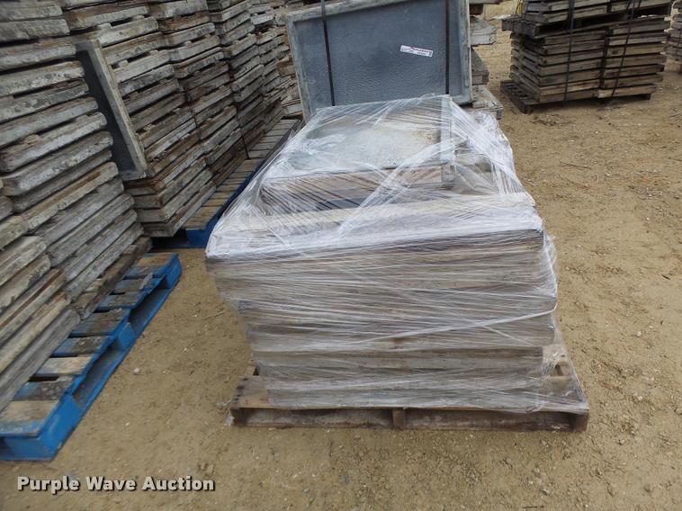 image for item DA9347 Approximately 128 fabric textured concrete forms