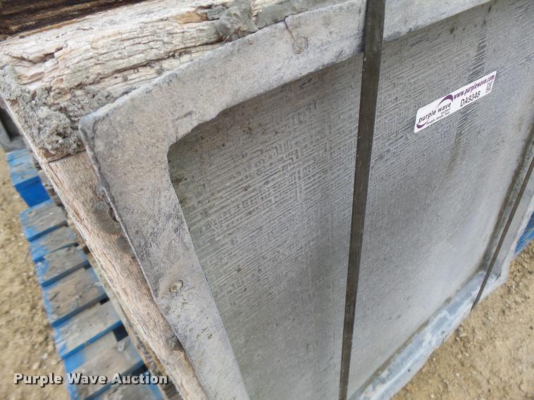 image for item DA9348 Approximately 561 fabric textured finish concrete forms