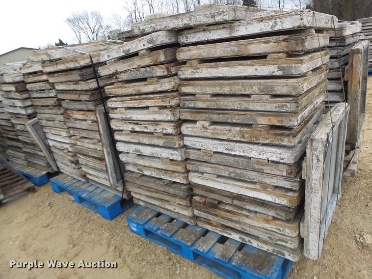 image for item DA9348 Approximately 561 fabric textured finish concrete forms