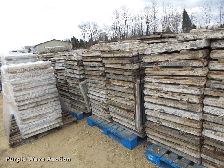 image for item DA9348 Approximately 561 fabric textured finish concrete forms